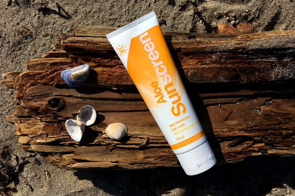 Forever Aloe Sunscreen SPF 30. Hudpleje produkt med solfaktor.